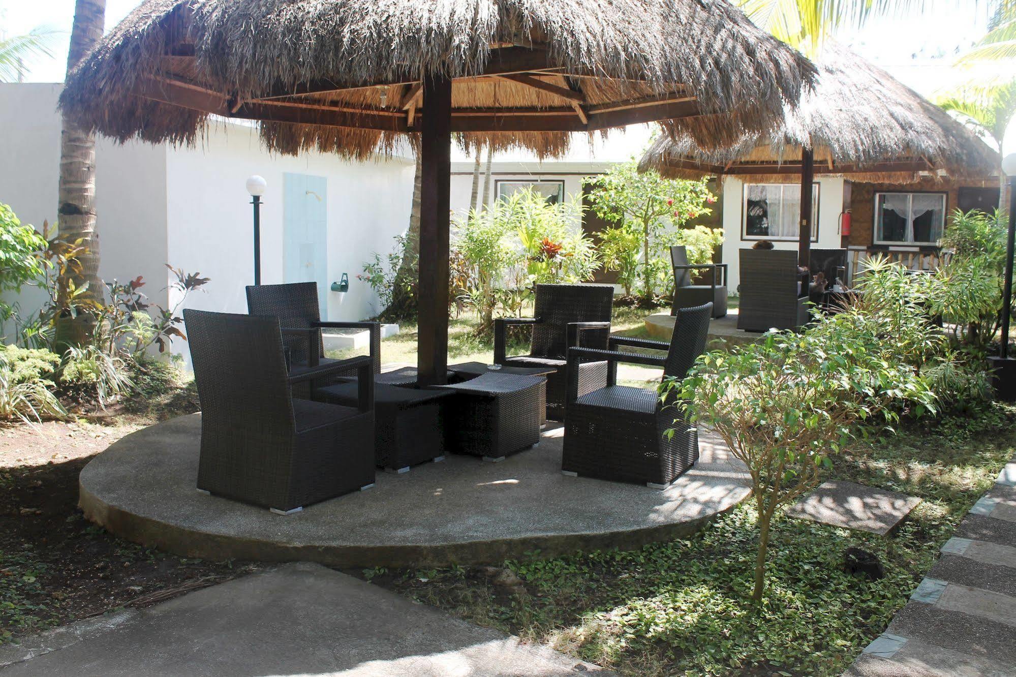 Paragayo Resort Tawala  Экстерьер фото