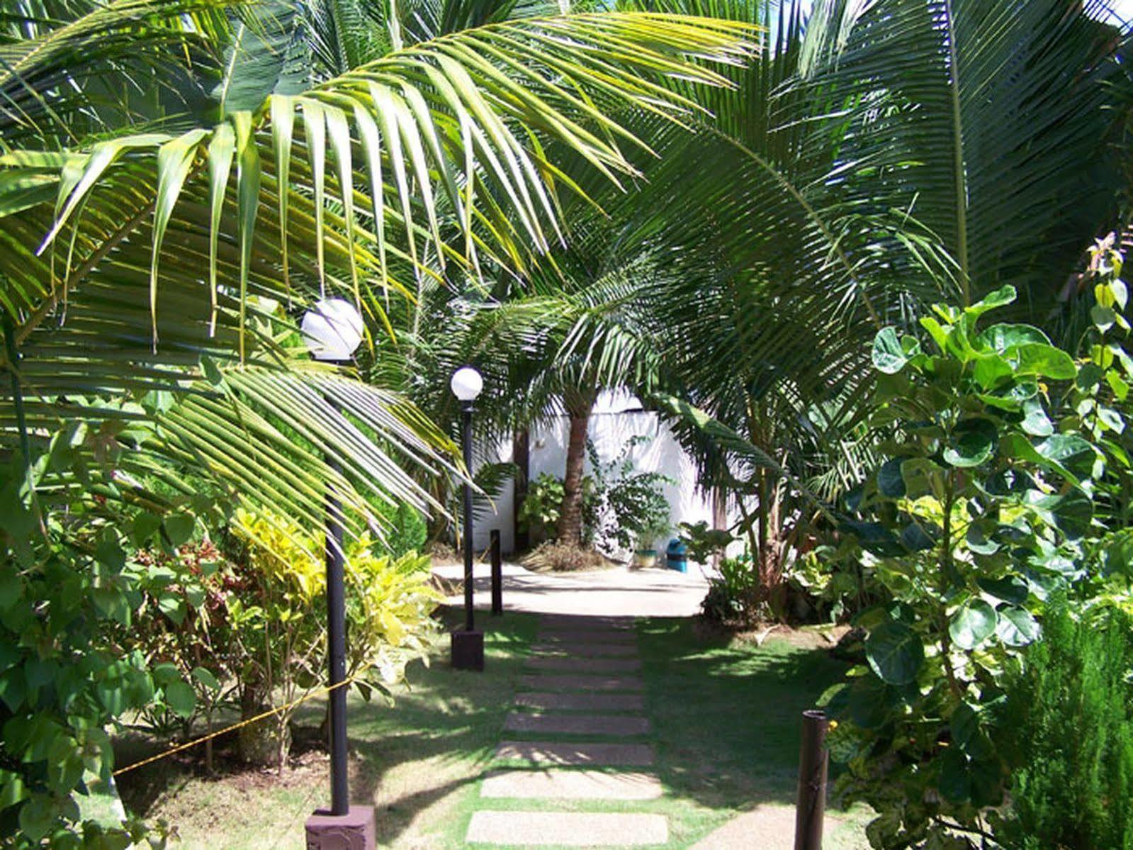 Paragayo Resort Tawala  Экстерьер фото