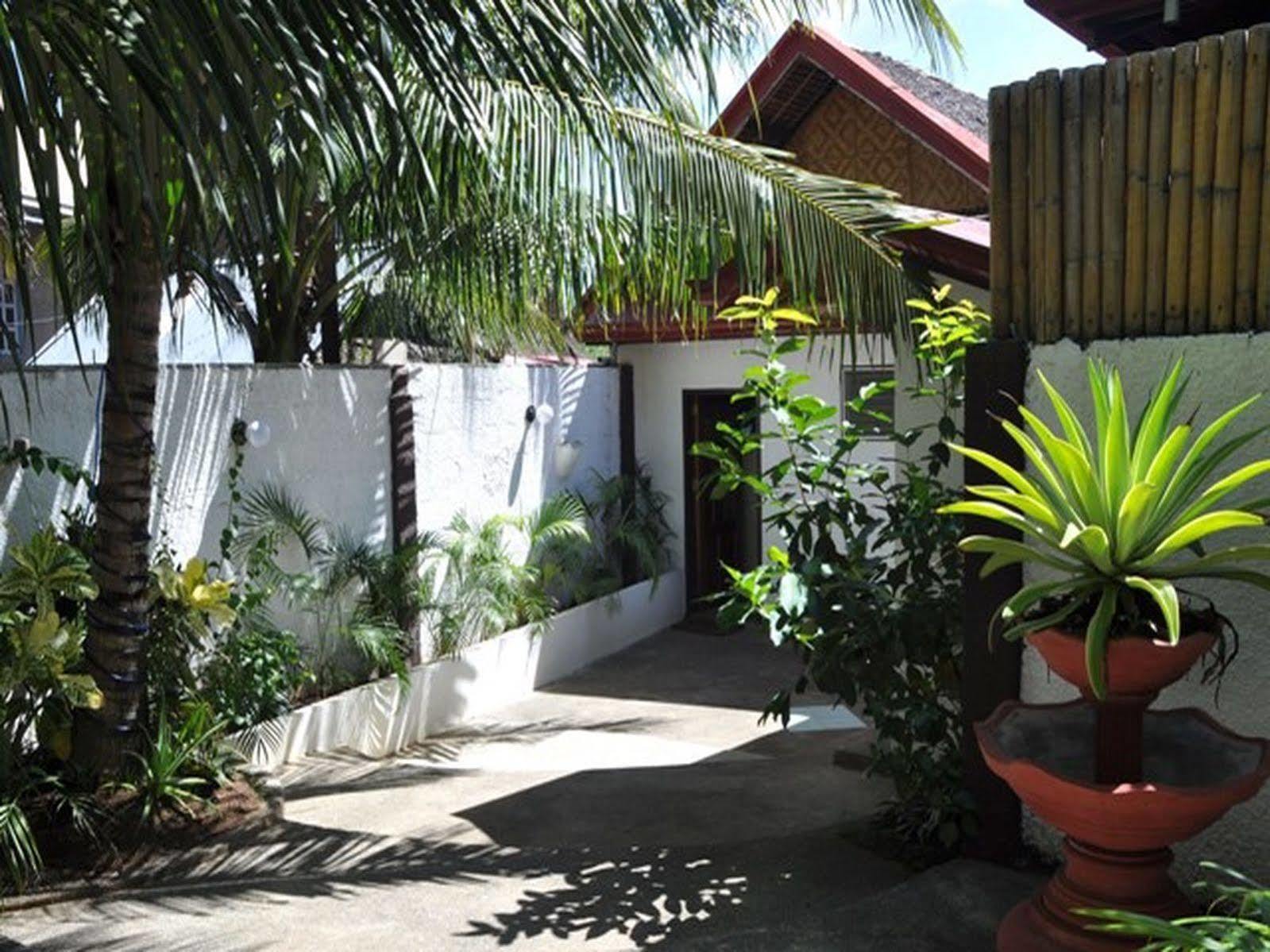 Paragayo Resort Tawala  Экстерьер фото